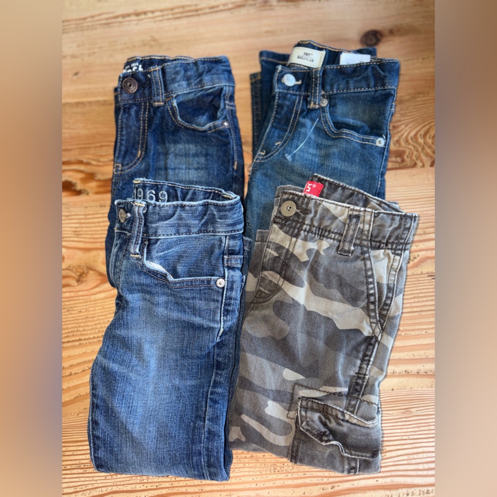 NWOT EUC boy's 3T, 4 years jeans bundle Levi's Gap Kids Oshkosh